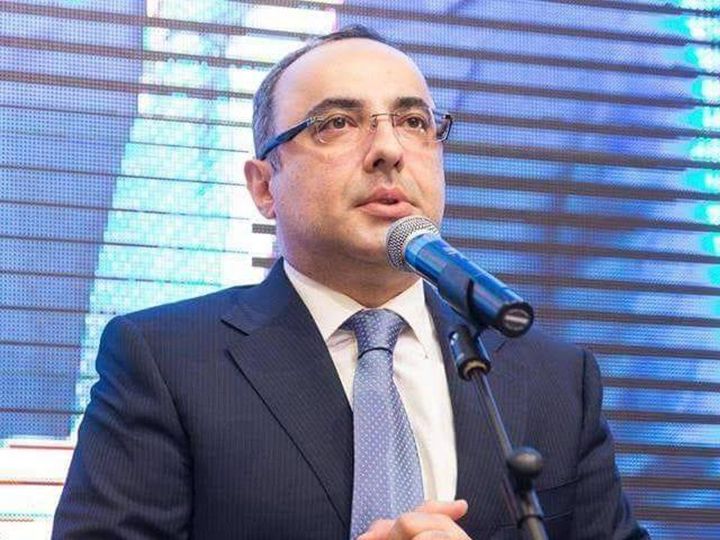 “İdeal”ın keçmiş sahibi ilə ortağının yazışmaları məhkəməyə verildi