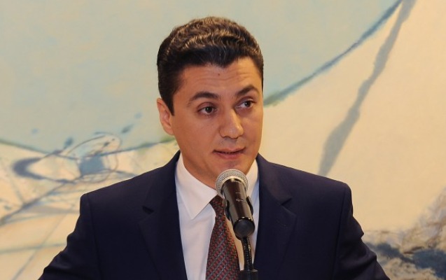 DTX əməliyyat keçirdi - Müasir İncəsənət Muzeyinin direktoru saxlanıldı