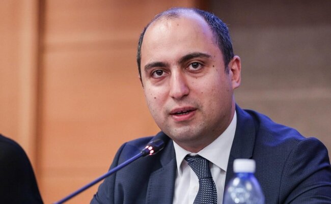 "Məktəb yaşının aşağı salınmasına çalışmalıyıq"