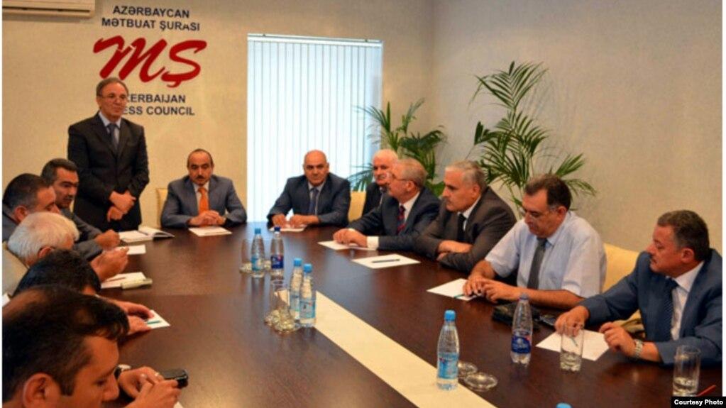 "ƏLİ HƏSƏNOV VƏ BAŞINDAKI BAŞ REDAKTORLAR 76 MİLYON MƏNİMSƏYİBLƏR" - KİVDF-nin sabiq əməkdaşından SENSASİON AÇIQLAMA