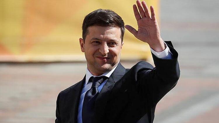 Vladimir Zelenski azərbaycanlı güləşçini təbrik etdi - FOTO