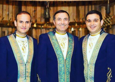 Azərbaycanlı məşhura AĞIR İTKİ - Xoşbəxt günündə anasını itirdi - FOTO