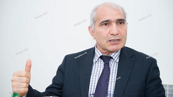 Koronaya yoluxan baş direktorun vəziyyəti ağırlaşdı