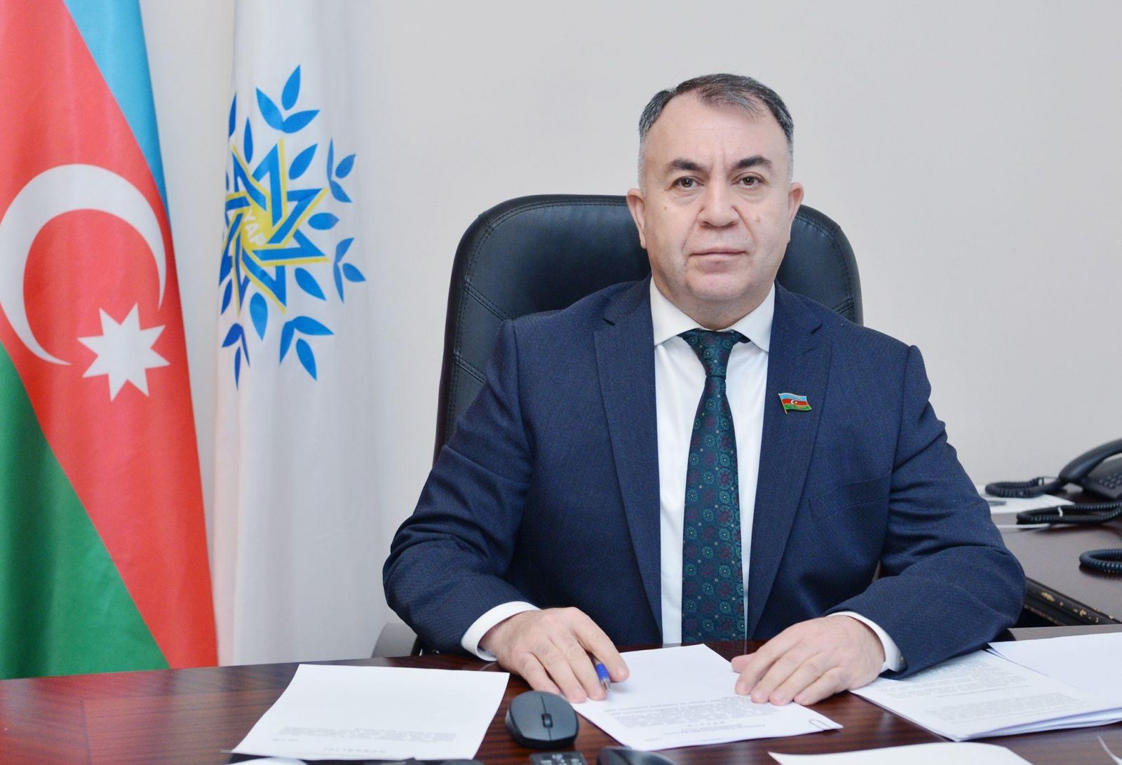 Sizin qələminizin gücünə ehtiyacımız var!