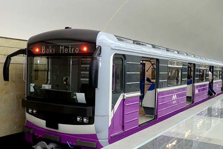 Bakı metrosunda HƏYƏCAN: Qatarların hərəkəti dayandırıldı SON DƏQİQƏ