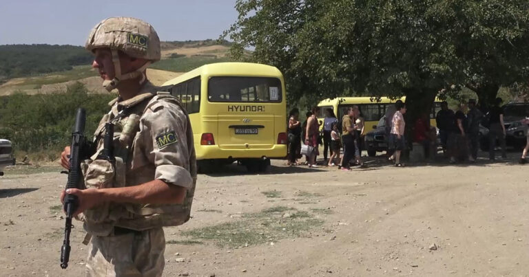 Sülhməramlılar erməniləri Xocavəndə APARDI