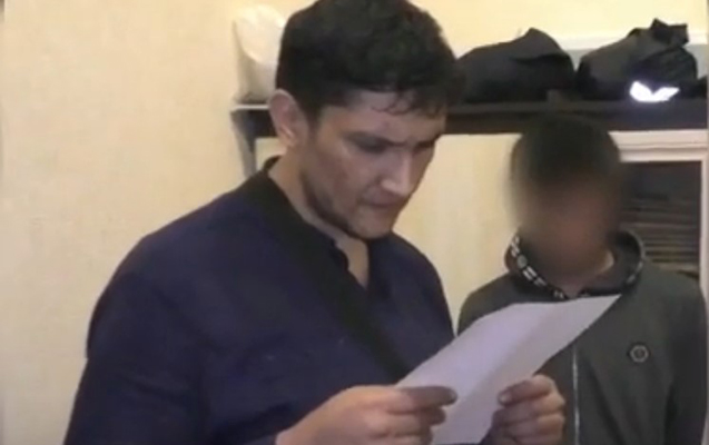 Meyxanaçı Cavid Babaşovun narkotiki təhvil vermə anı - Video