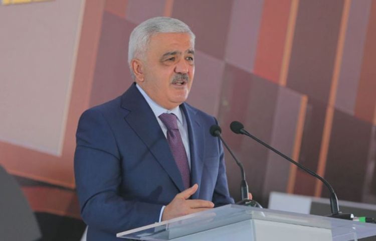 Rövnəq Abdullayev SOCAR-ın təqaüdü əsasında təhsil alan tələbələrin sayını AÇIQLADI
