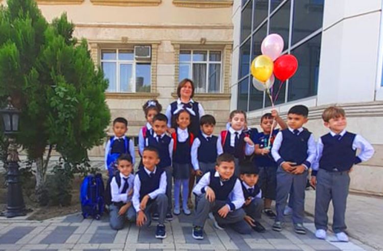 Təhsil Nazirliyindən vahid məktəbli forması ilə bağlı AÇIQLAMA