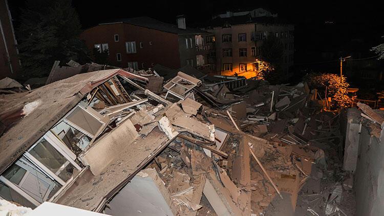 Türkiyədə bina çökdü: Çox sayda insan... - Dağıntılar altında qalanlar var VİDEO