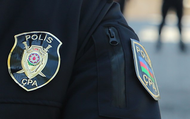 Bakıda polis arvadını şöbədə xidməti silahla öldürdü