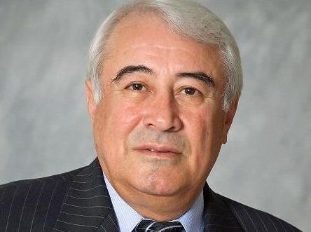 Rəsul Quliyevdən sensasion açıqlamalar – “Şah İsmayıl Xətanin qəhrəmanlığı olmayıb, Azərbaycan dilində iki əcaib şeir yazıb” – VİDEO
