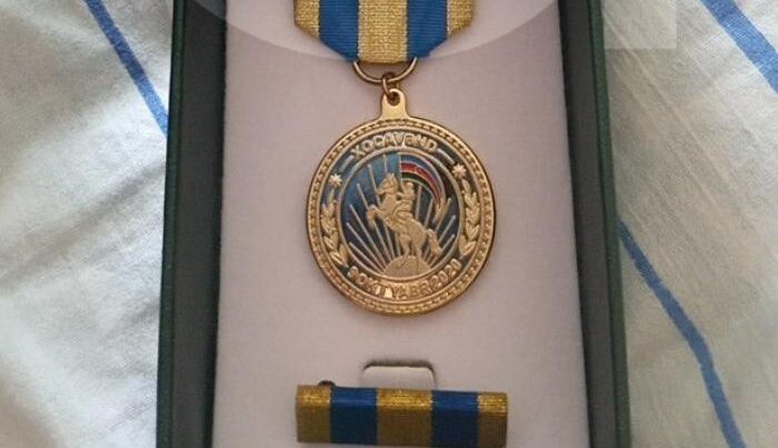 Vətən Müharibəsi qazisi yardım olunmadığı üçün medalını satır – FOTOLAR