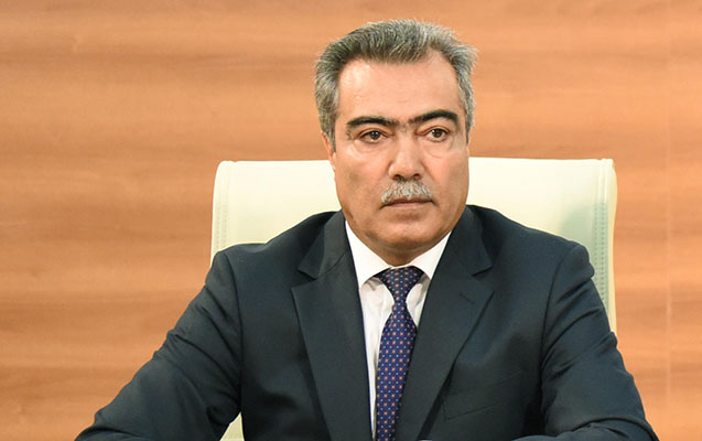 Vüqar Səfərli xanımının qəzetinə ayrılan 300 mindən danışdı