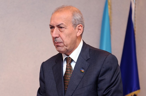 Xanhüseyn Kazımlının sürücüsü azyaşlı qızı döydü