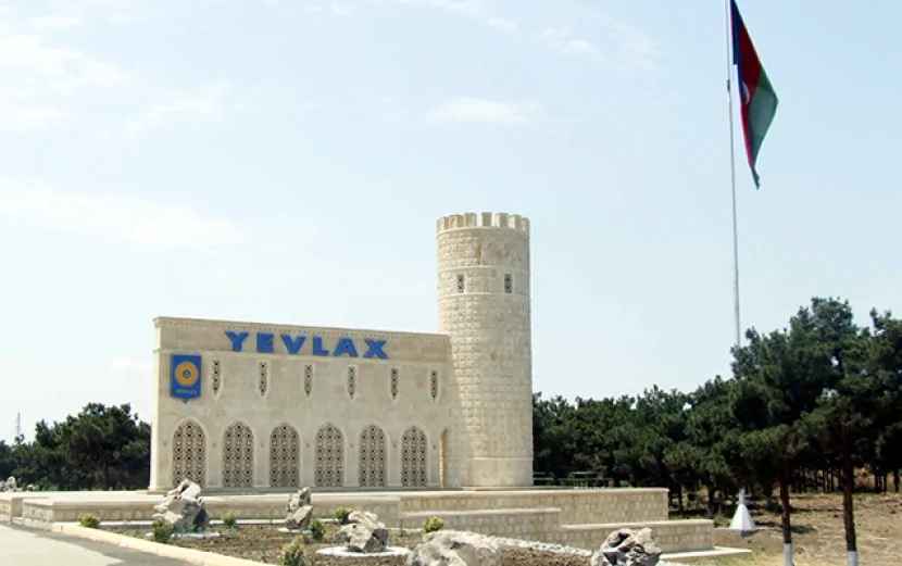 Yevlaxda DƏHŞƏTLİ AİLƏ FACİƏSİ