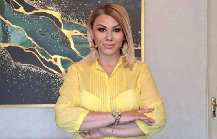 "Onların ailə həyatına kənardan kamera qoyulsaydı, görərdik ki..." - Vəfa Rəşidova