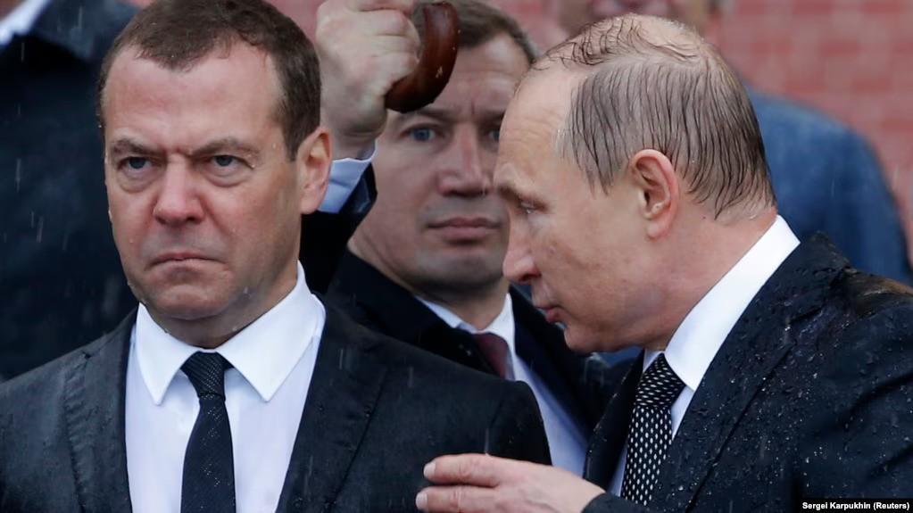 MEDVEDEV MÜHARİBƏDƏN NƏHƏNG SƏRVƏT QAZANIB – Eks-prezidentin qaranlıq əməlləri ilə bağlı şok faktlar