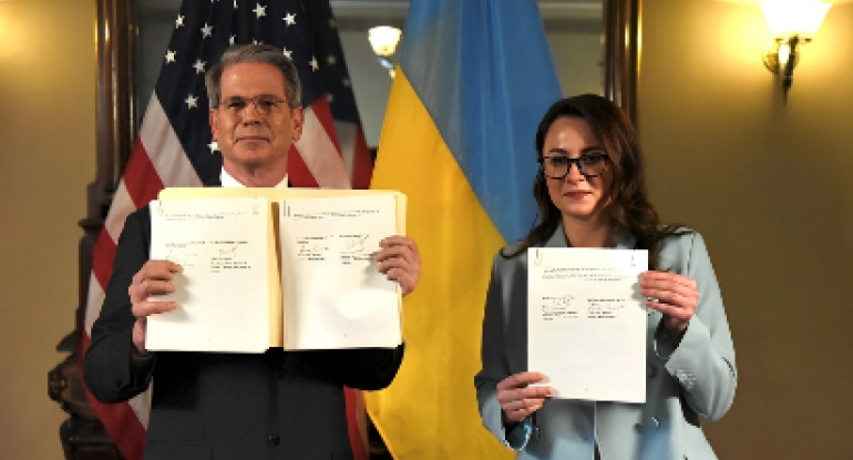 ABŞ və Ukrayna gözlənilən sazişi imzaladılar: Kiyev uduzdu, yoxsa qalib gəldi?