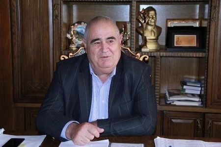 Şərurlu İsfəndiyar böyük qalmaqaldan danışdı: "1 milyon verdi, sonra nə oyun çıxardısa..."