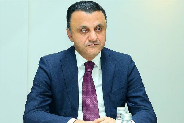 Stomatoloqlara 1800 manatlıq plan tələbi niyə qoyulub? - TƏBİB rəhbəri açıqladı