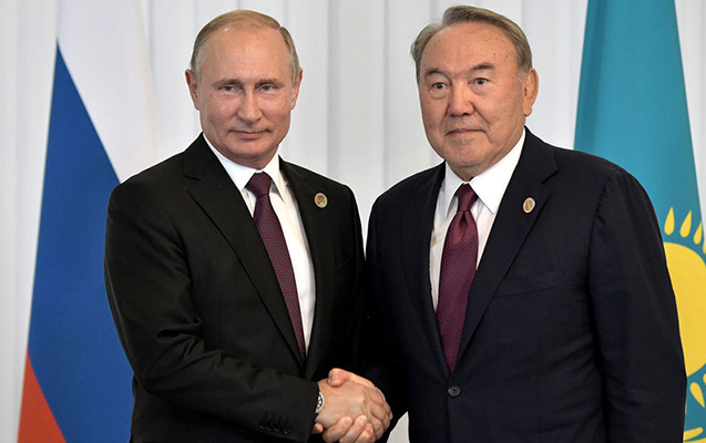 Putin Nazarbayevlə görüşdü