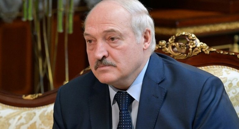 Lukaşenko onu Trampın xahişi ilə əfv etdi