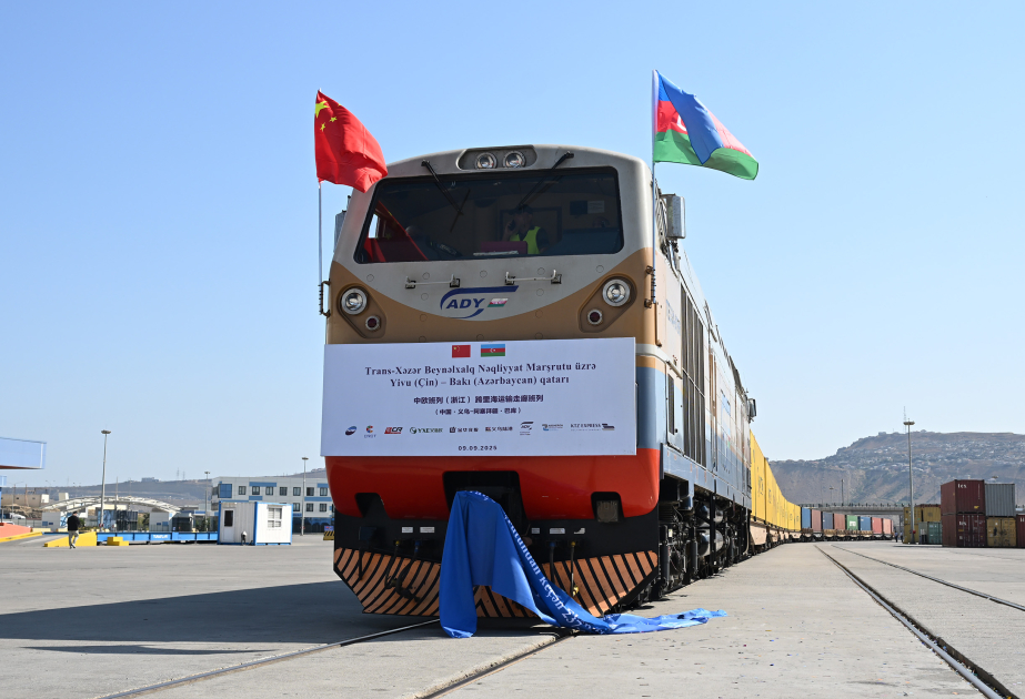 Çinin Avropaya yola düşən qatarı Bakıya çatdı