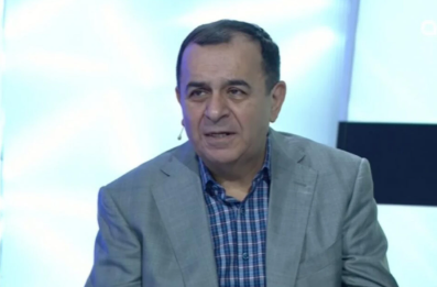 Tanınmış aktyor Allahverdi Yolçuyev küçələrdə corab satır- Video