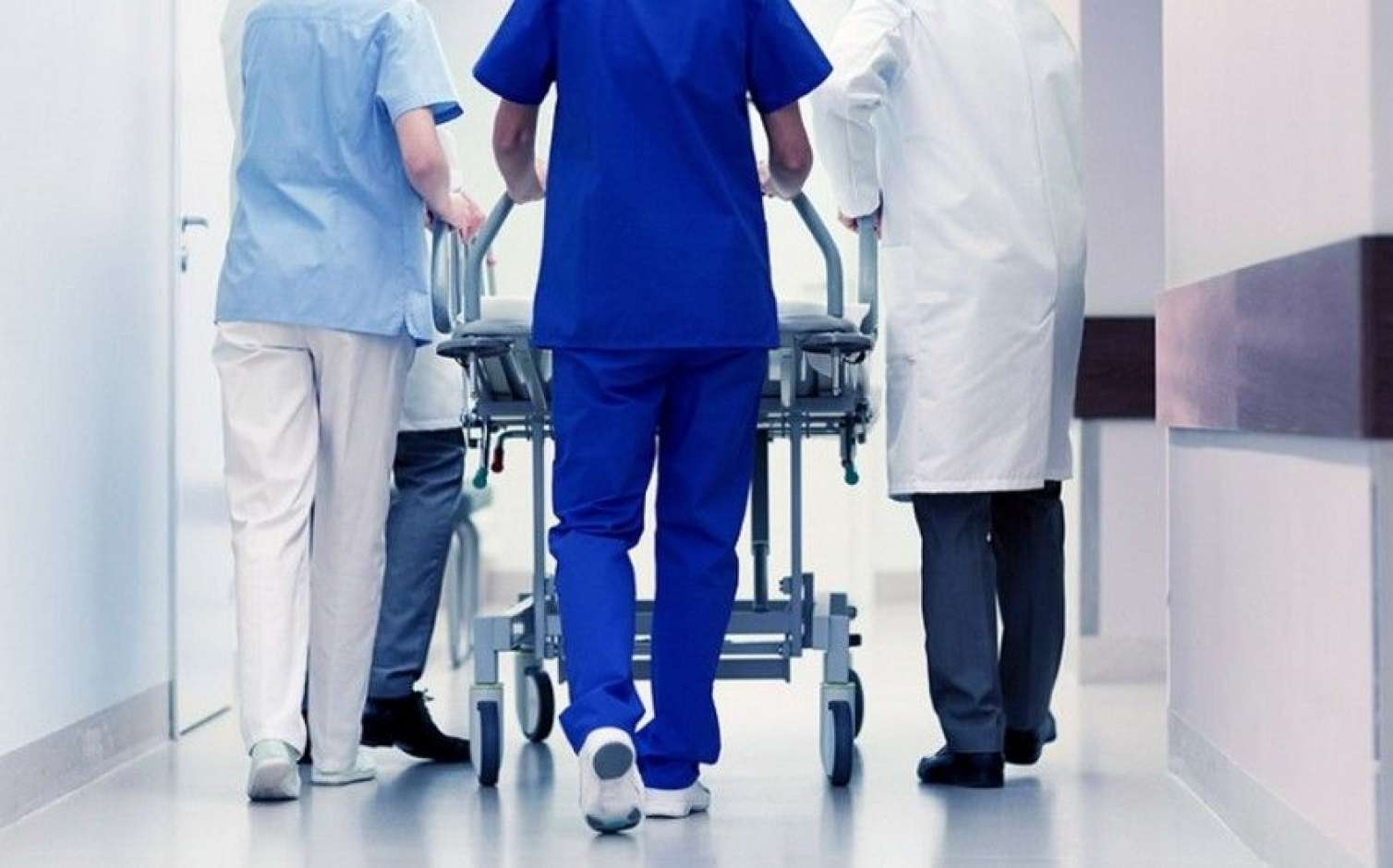 9 yaşlı uşaq suya görə əmisini xəstəxanalıq etdi