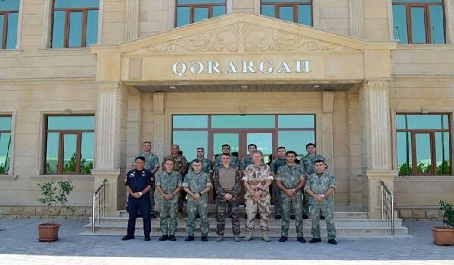 NATO nümayəndə heyəti ilə Bakıda görüş keçirildi