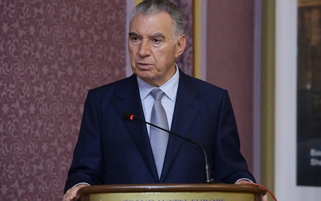 Deyir ki, ailəm Mehdiyevin arvadı ilə erməni dilində danışıb...