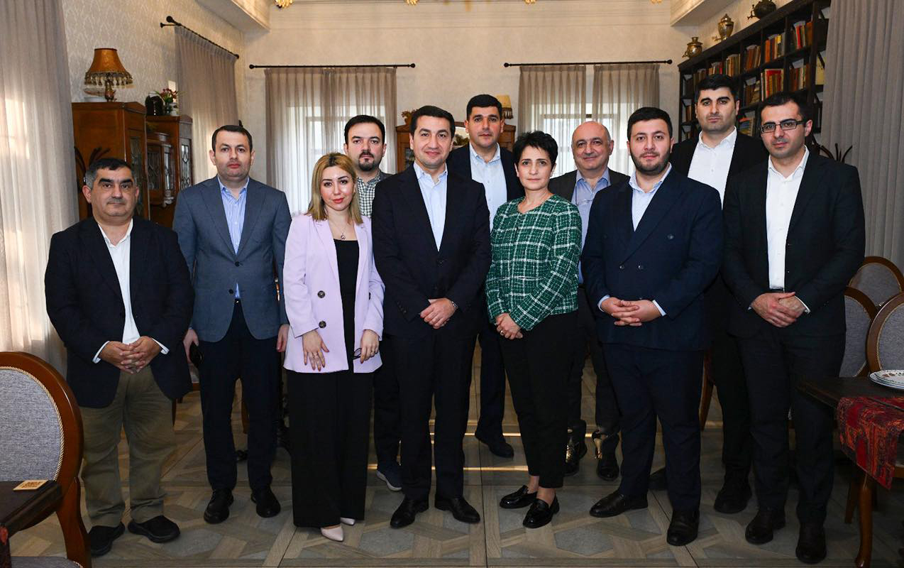 “Hikmət Hacıyev bizə bir neçə mesaj çatdırdı” - Areq Koçinyan