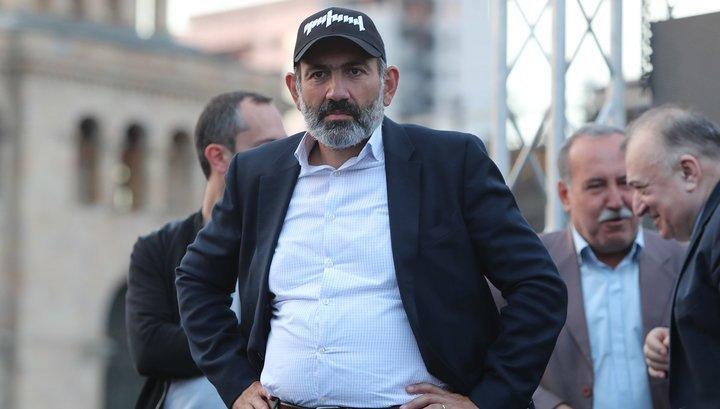Paşinyana alma atan şəxs bəraət verildi