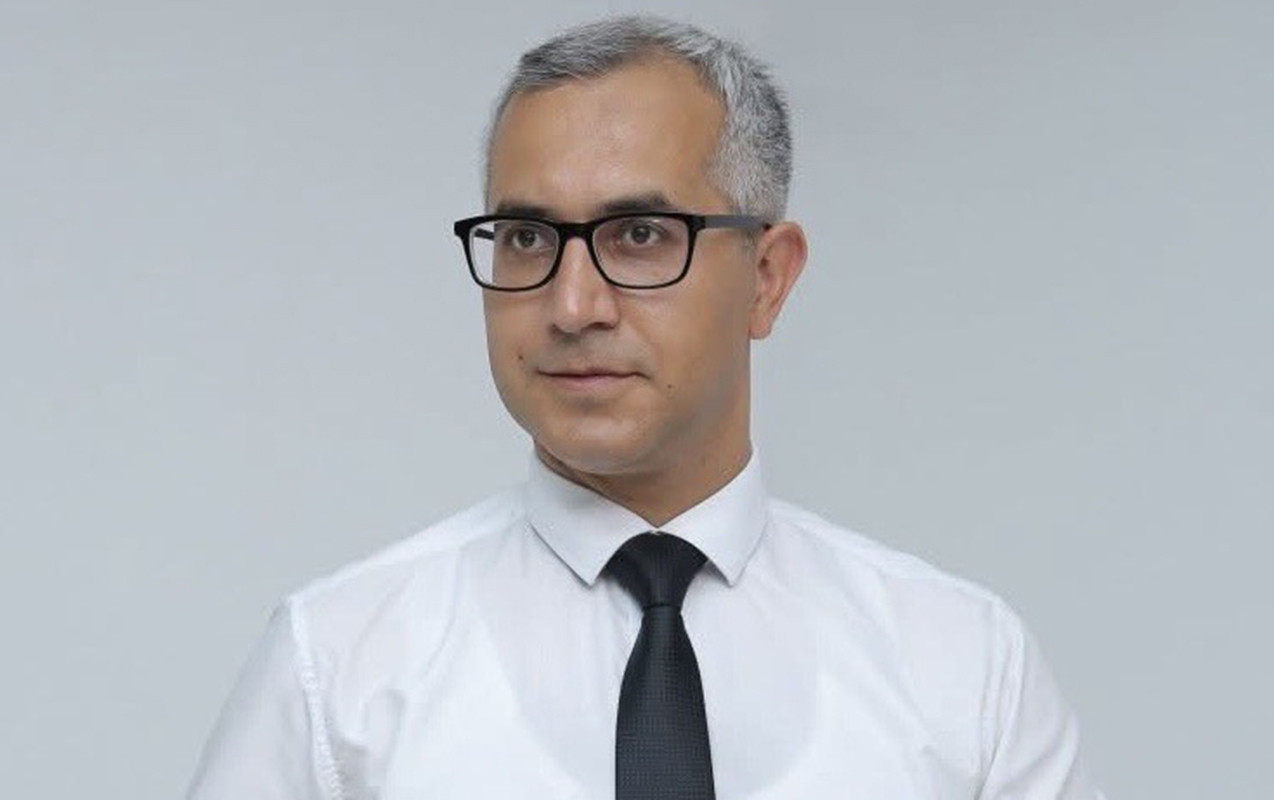 Kamran Əsədova cinayət işi açıldı - Abituriyentlərə cavabları belə ötürürmüş