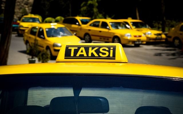 DİQQƏT: Taksi sürücüləri psixoloji müayinədən keçirilə bilər