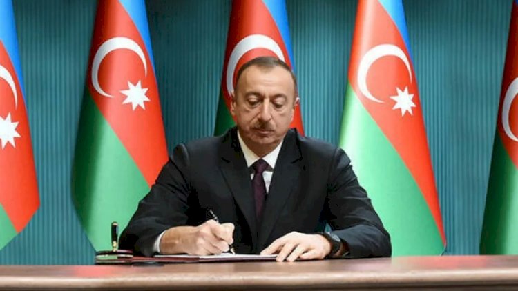 Prezident Əliyev rektoru təltif etdi - Sərəncam