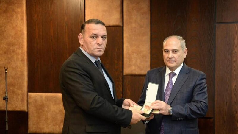 Azərbaycanda vəzifəli şəxs yol qəzasında öldü