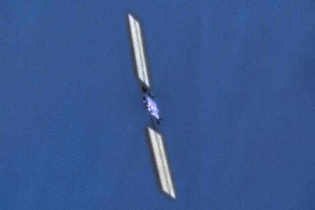 Orbitdən düşən Starlink peyki görünüb...