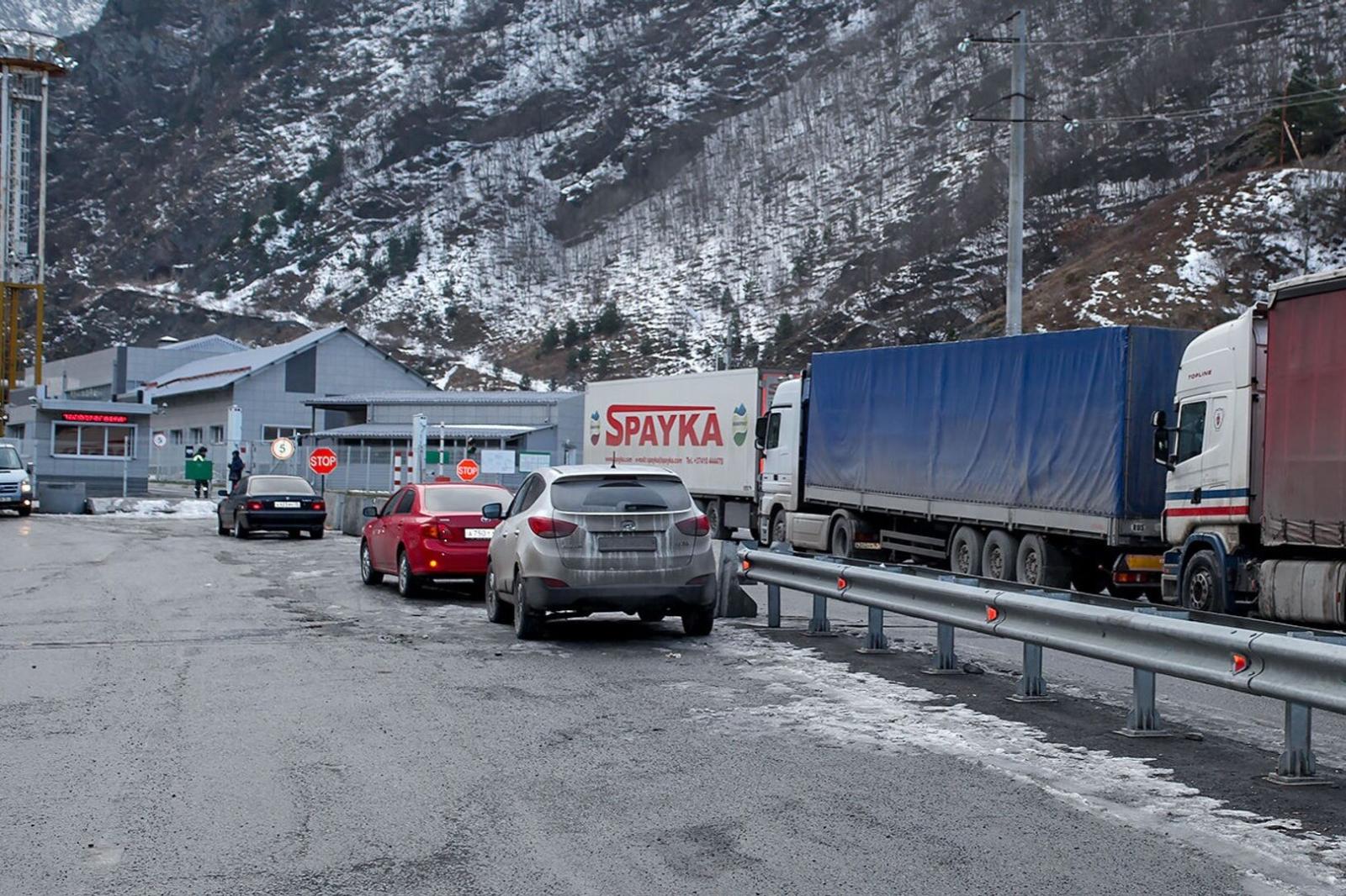 Lars artıq bütün növ nəqliyyat vasitələri üçün açıqdır