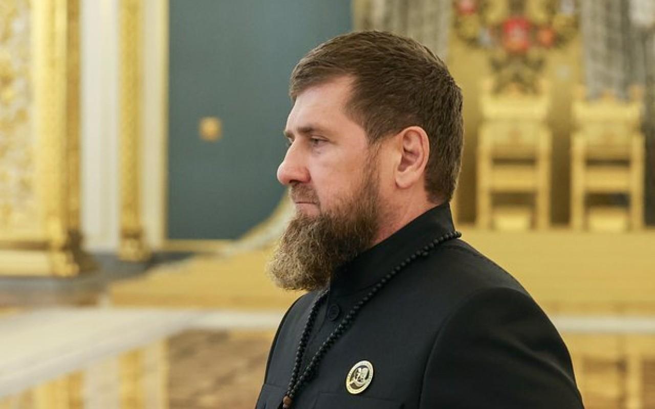Kadırov ölümdən dönüb, vəziyyəti kritikdir – Putinin iclasında iştirak edə bilməyib