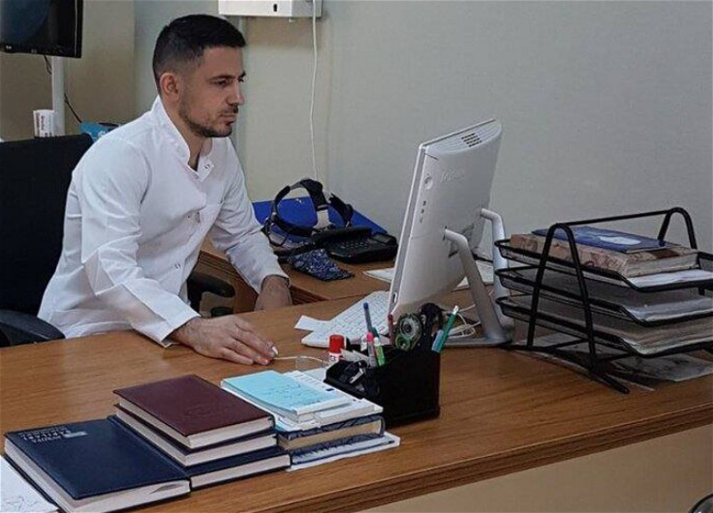 Nəzrin Mansurlunun ölümünə görə həbs olunan həkim Sənan Mehdiyev cəzadan azad edilib