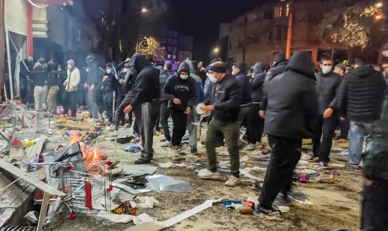 İranda etirazlar qanlı mərhələyə keçdi: ölənlərin sayı 45-ə çatdı