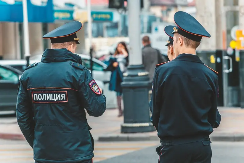 Rusiyada polis çatışmır – “Polisin nüfuzu düşüb, maaş azdır”