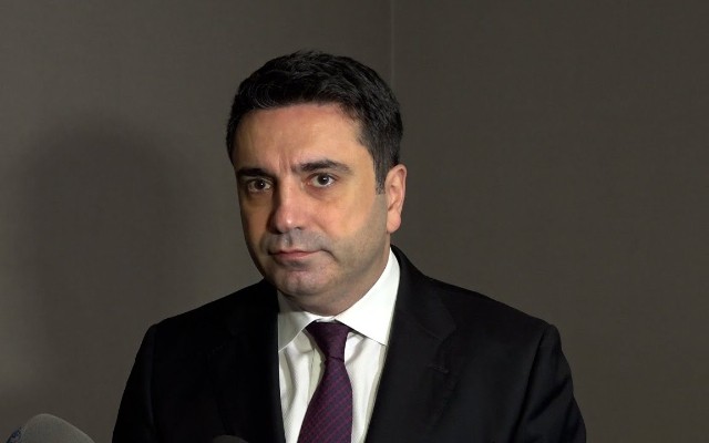 "Hökumət AİB-dən çıxmalı olduğumuza inanmır" - Simonyan