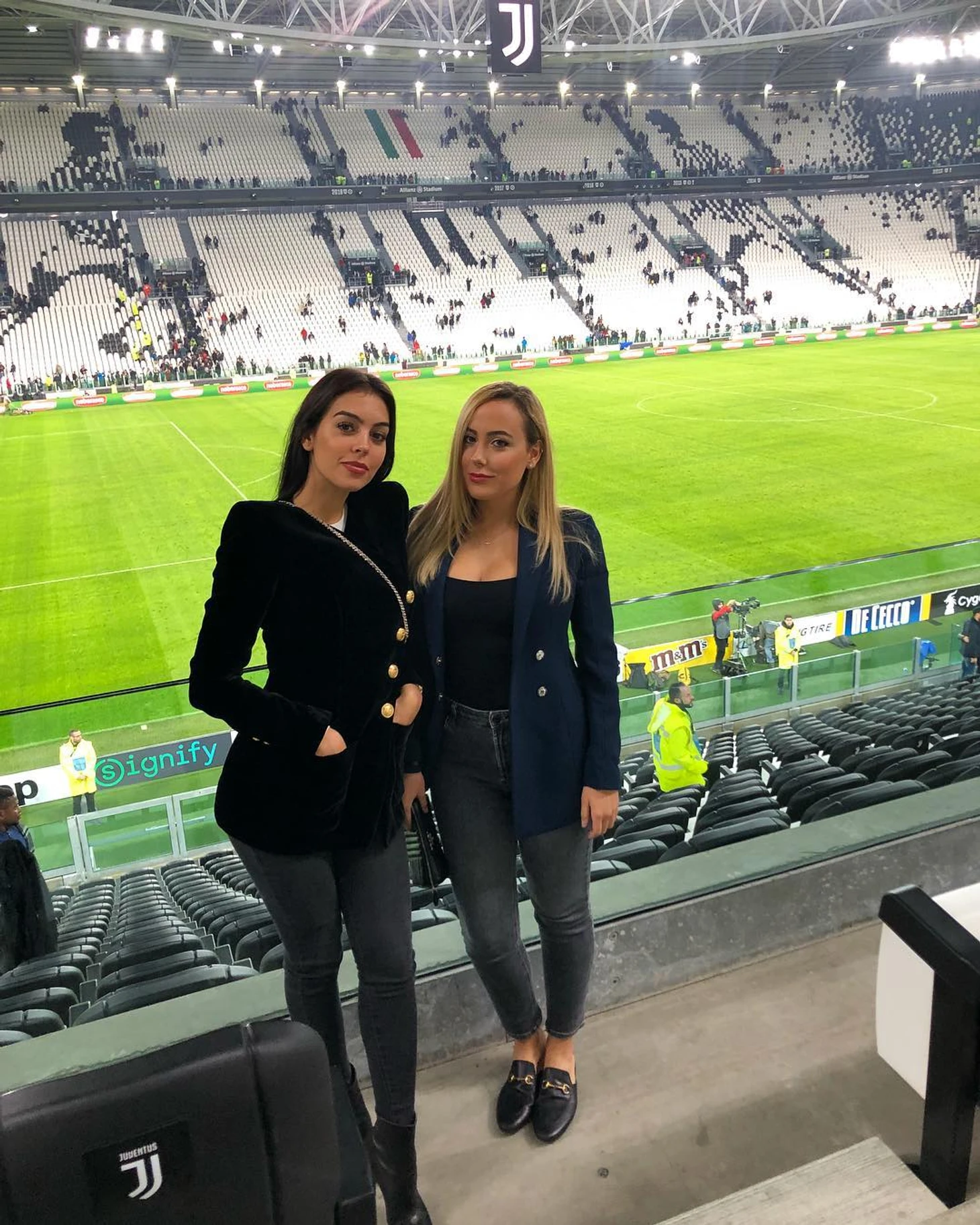 Bu da Ronaldonun məşhurlaşan baldızı: Görün Kriştiano haqda nə deyir 