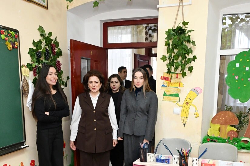 Prezidentin qızı və gəlini Gəncədə xüsusi ümumtəhsil məktəbində