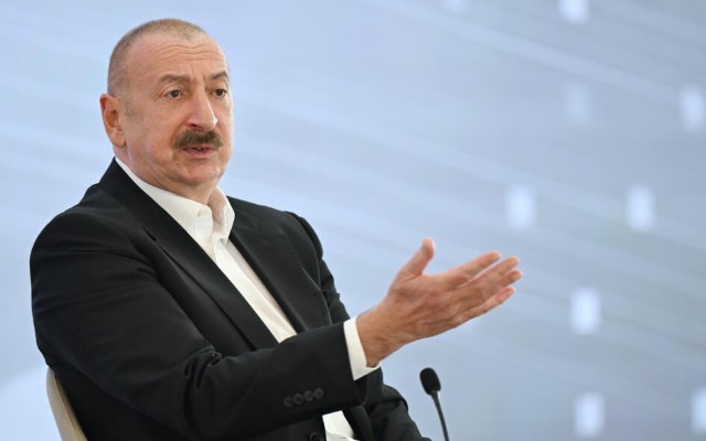 "Məktəblərdə tədris proqramına müəyyən dəyişikliklər edilməlidir" - Dövlət başçısı
