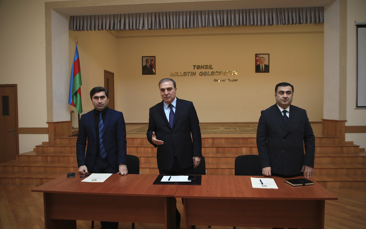 Niyazi Bayramov səyyar görüş keçirib