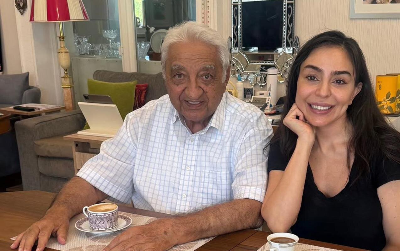Leyla Əliyevadan babasına ad günü təbriki - Foto